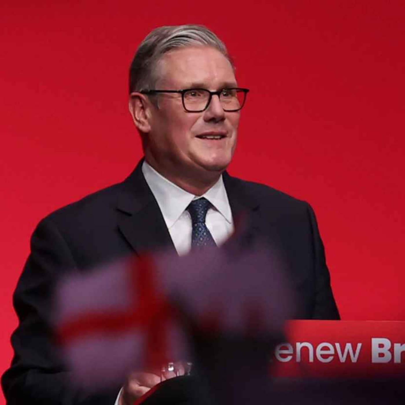 Farage hits back at Starmer’s 'disgraceful' flag-waving diatribe artwork