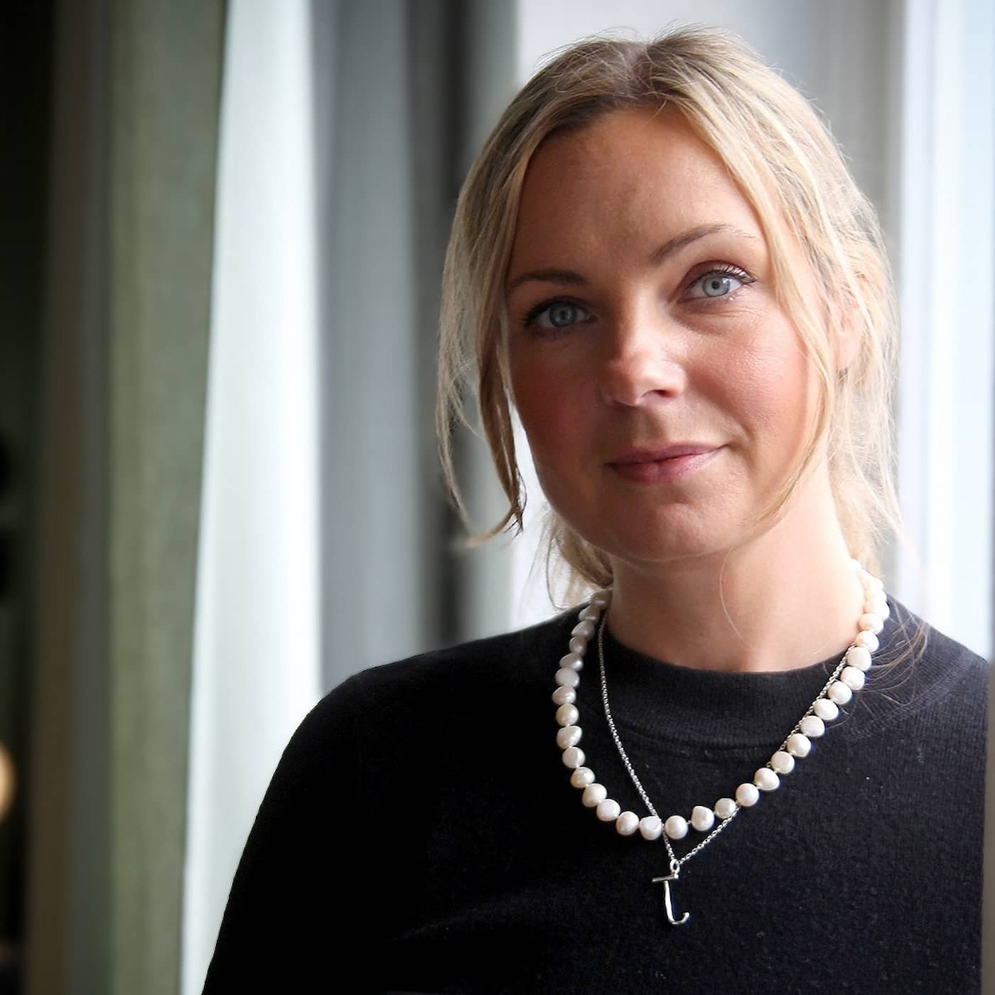 Komikern Johanna Hurtig Wagrell: Jag har diagnoser så det räcker artwork