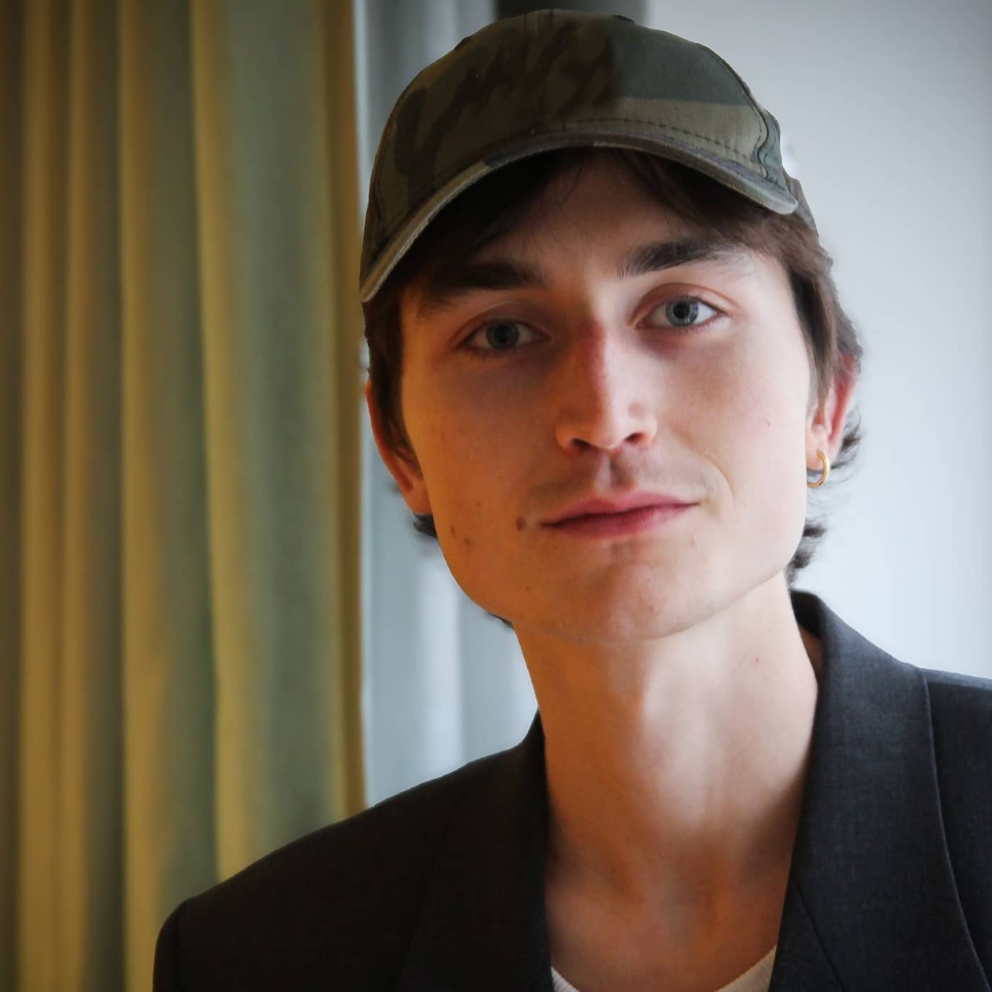Gustav Lindh: Varför skulle jag som privatperson vara intressant? artwork