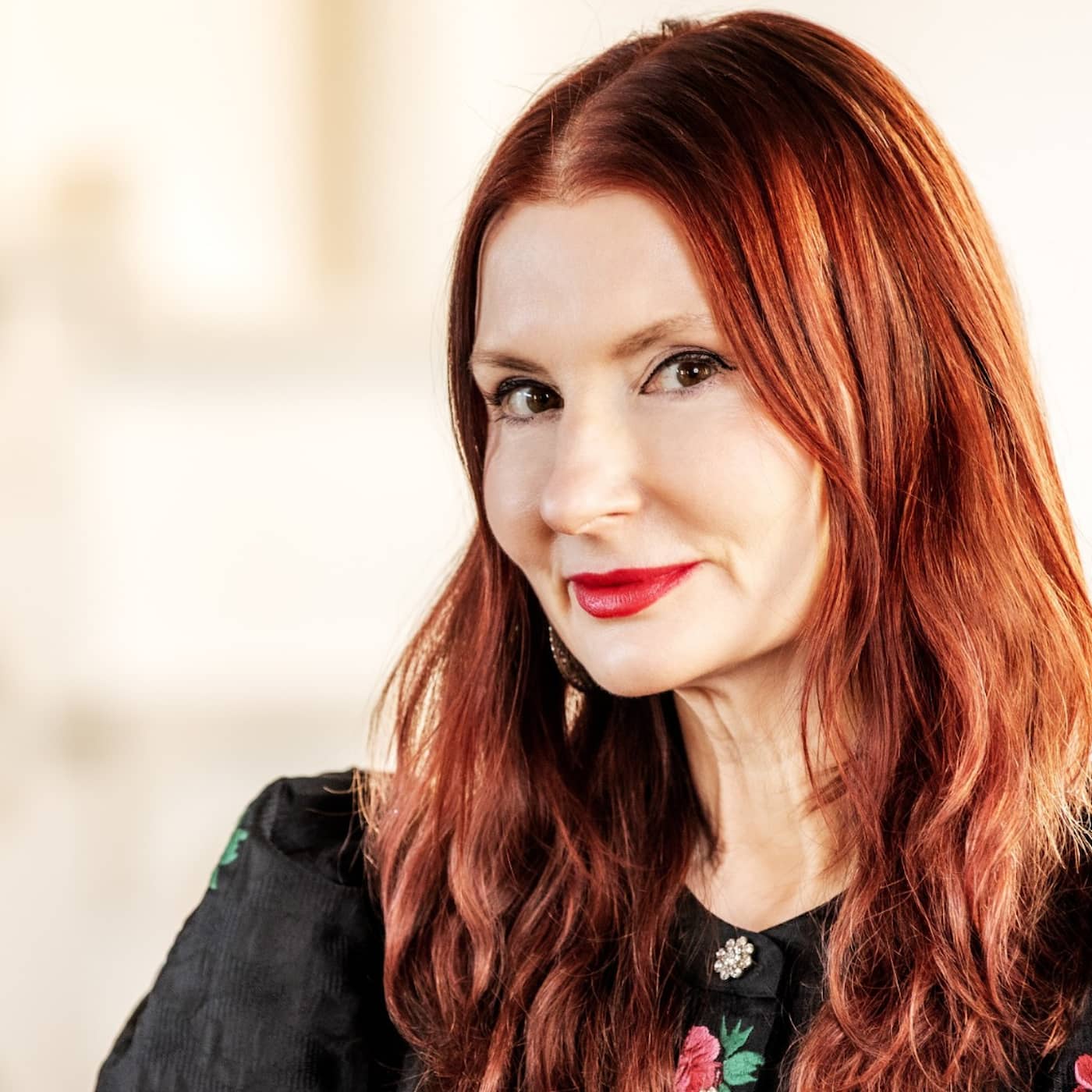 Kärleksprofessorn Emma Engdahl: Mer ångestfyllt att välja partner idag artwork