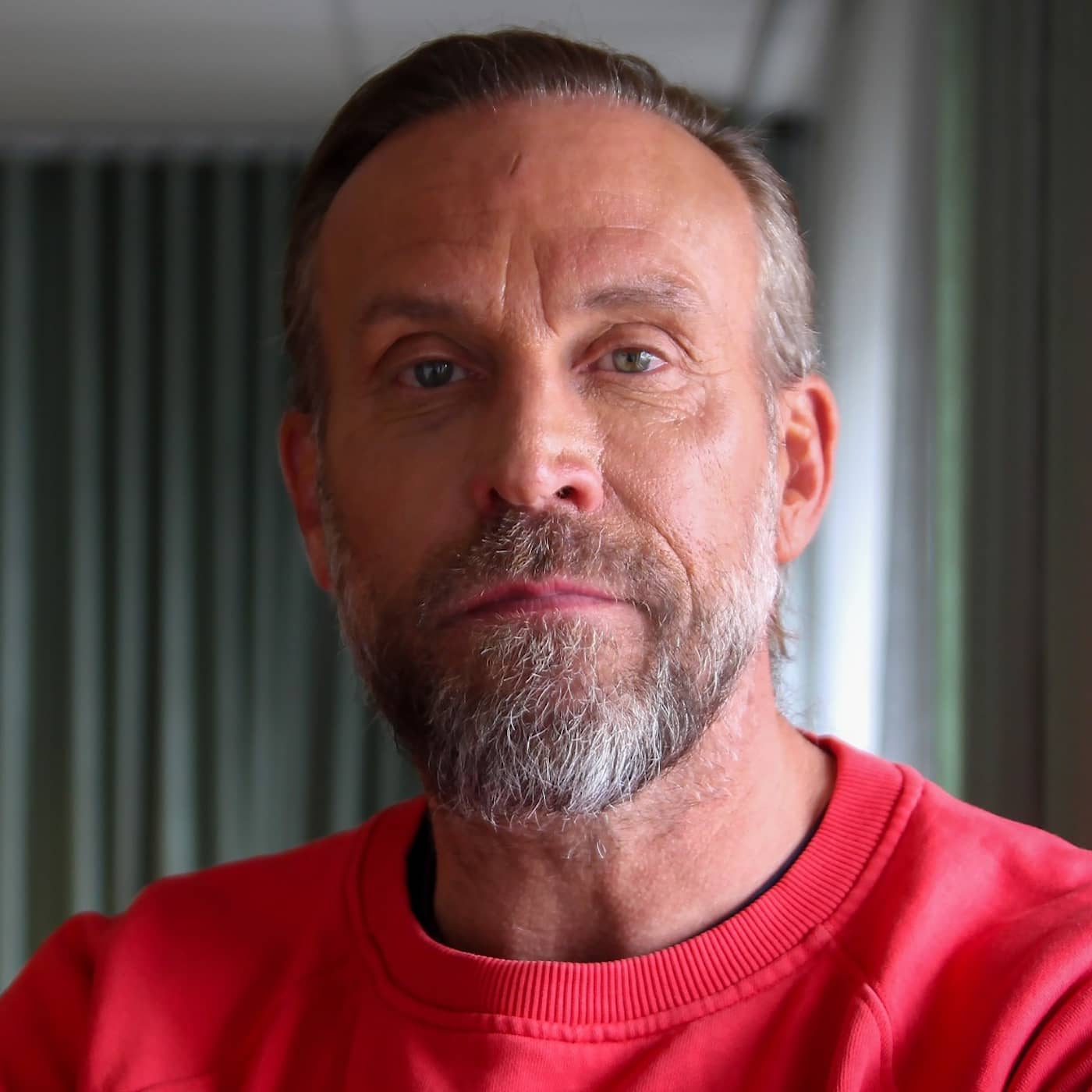 Jakob Öqvist körde rattfull: Jag fastnade i ett ekorrhjul av skam artwork