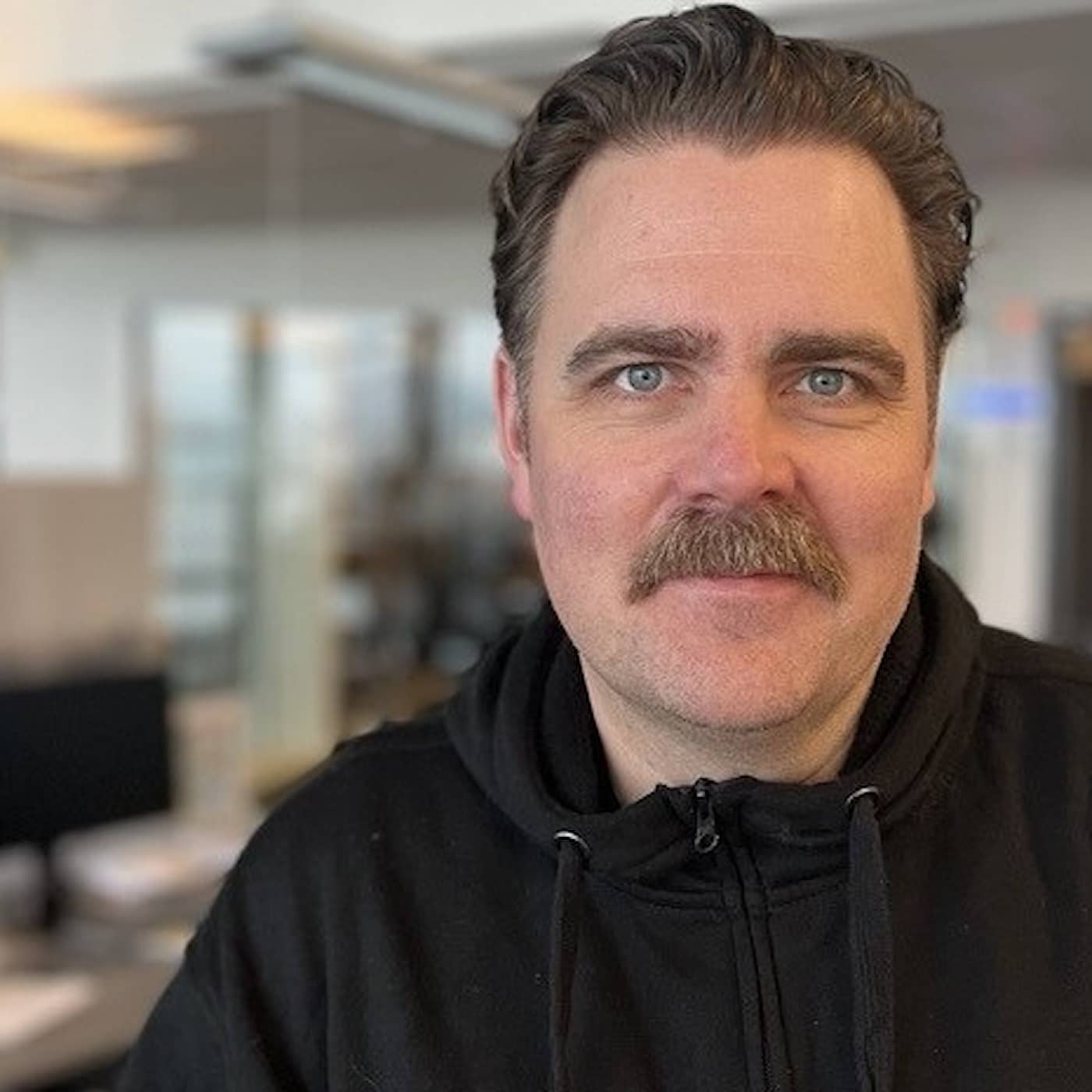 Mattias Nordkvist: Det var läskigt att erkänna mitt missbruk artwork