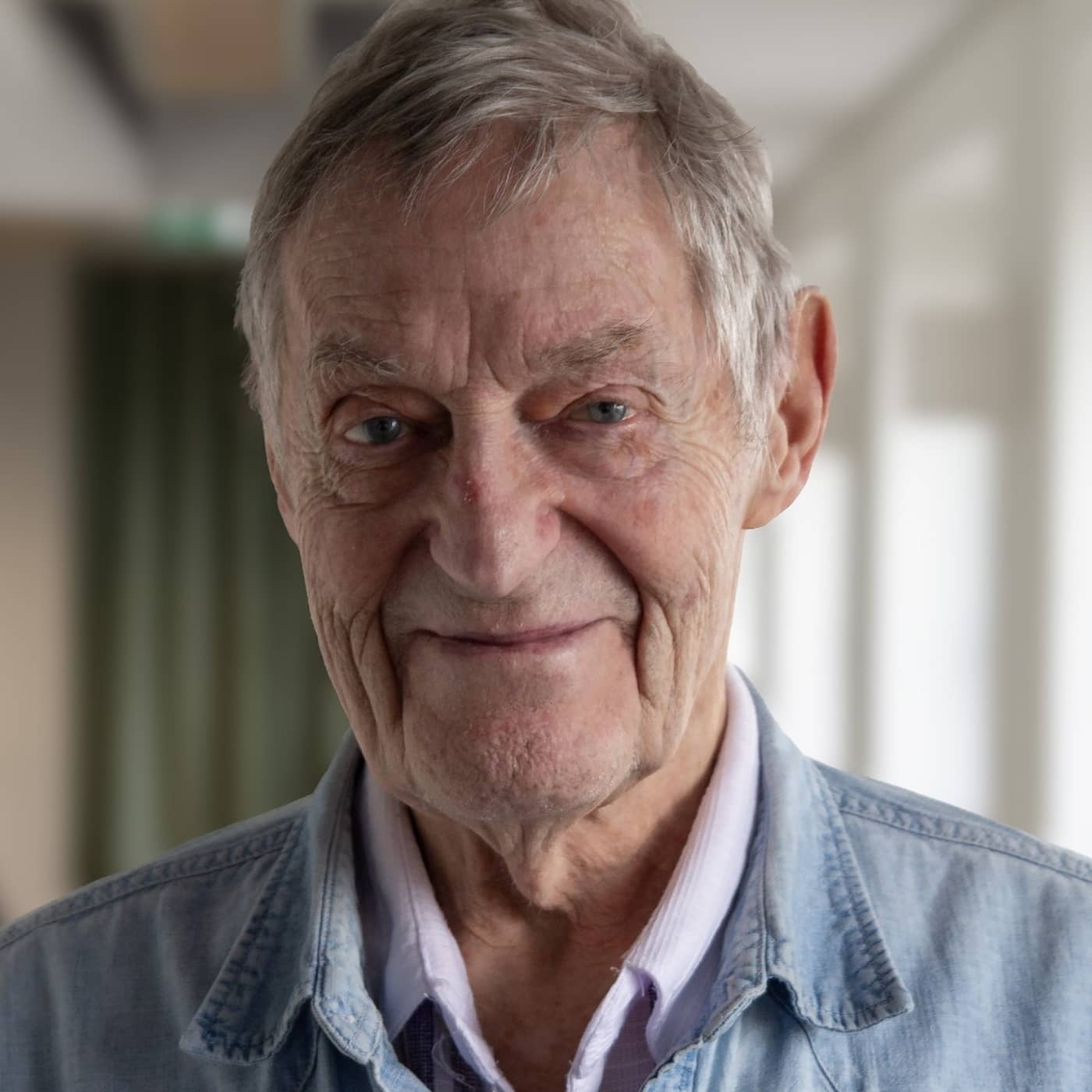Lars Lind, 90, har blivit särbo: Vi träffas mer nu artwork