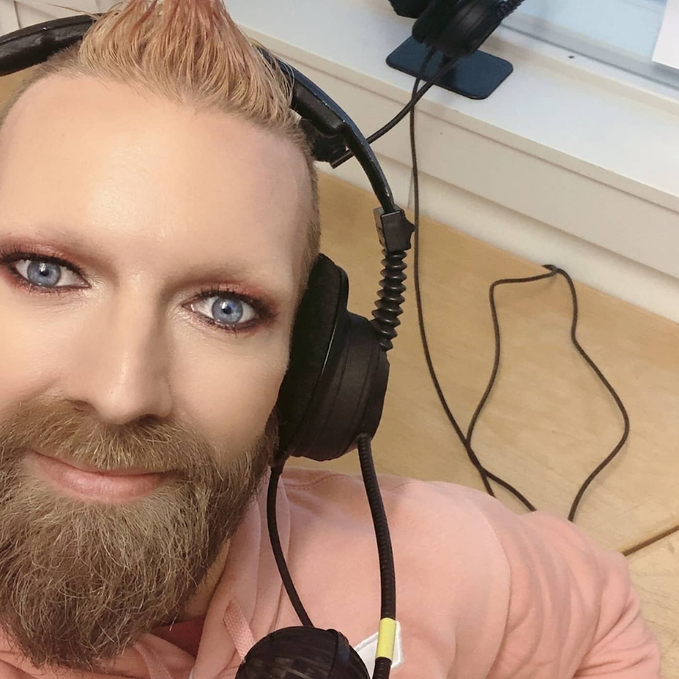Rickard Söderberg: Att vara den man är kan vara en utmaning artwork