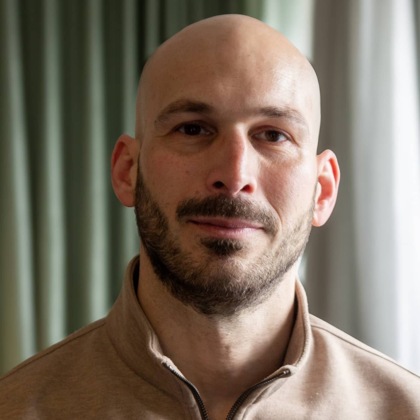 Branne Pavlovic: ”Man har ju ett konstant självhat som komiker” artwork