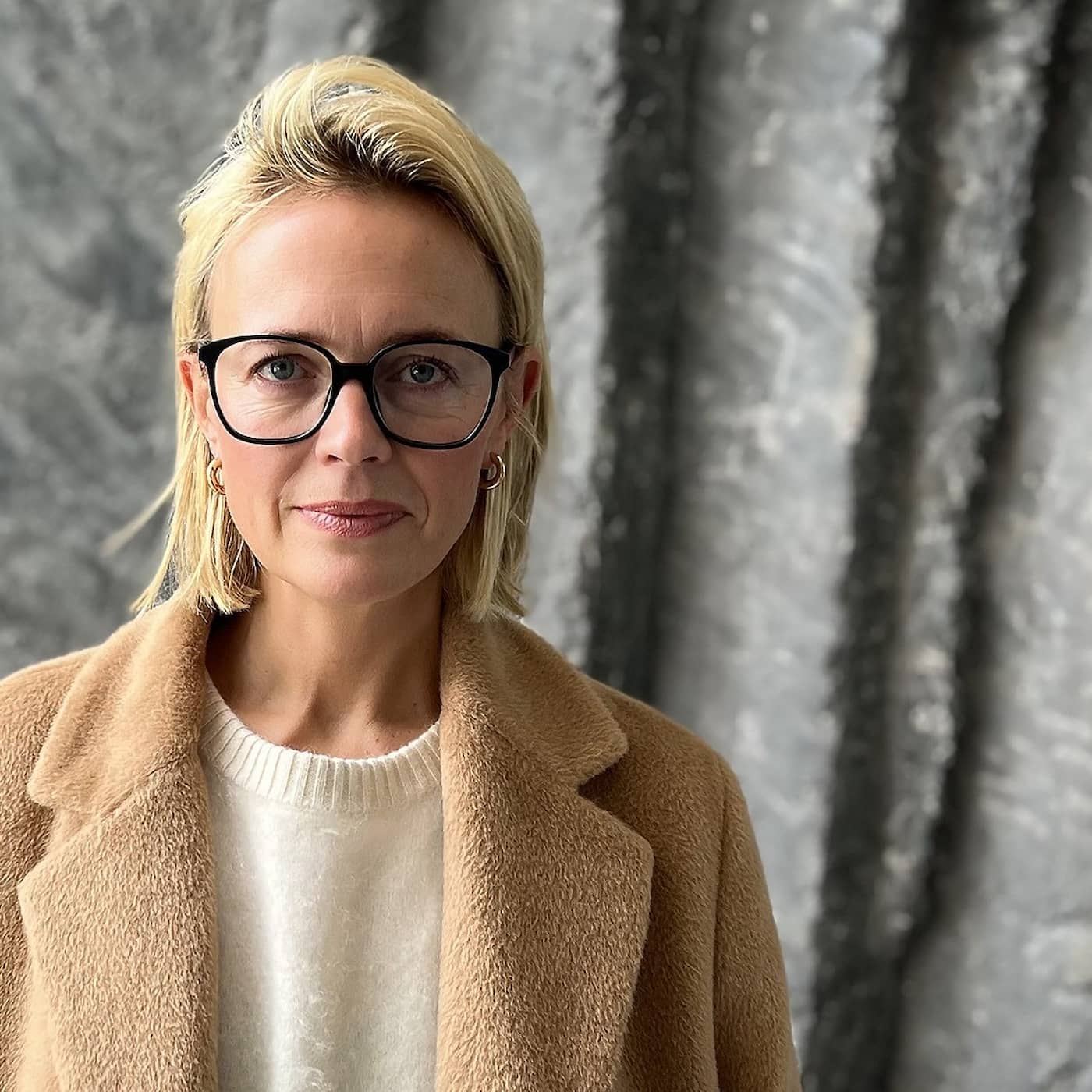 Josephine Bornebusch: Humor fungerar som en sköld artwork