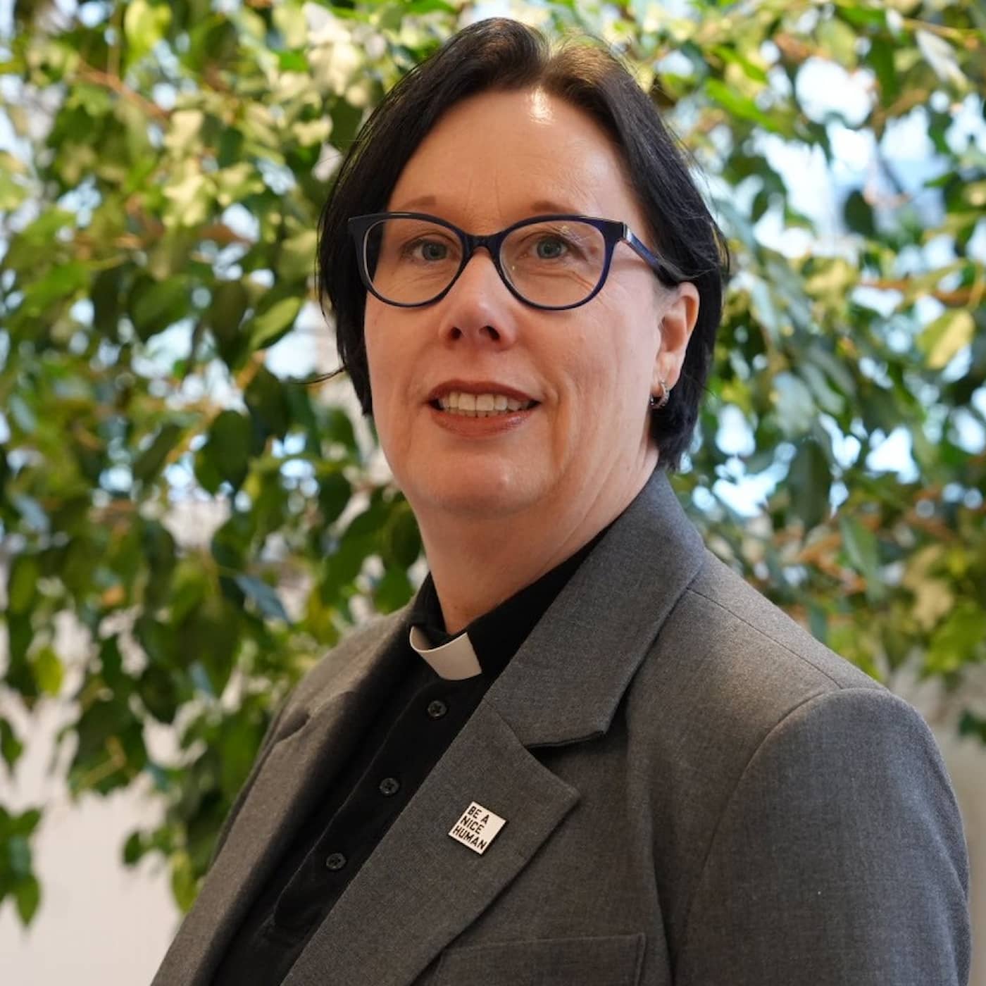 Häktesprästen Marie-Louise Norozi: Vi pratar om Gud och gör armhävningar artwork