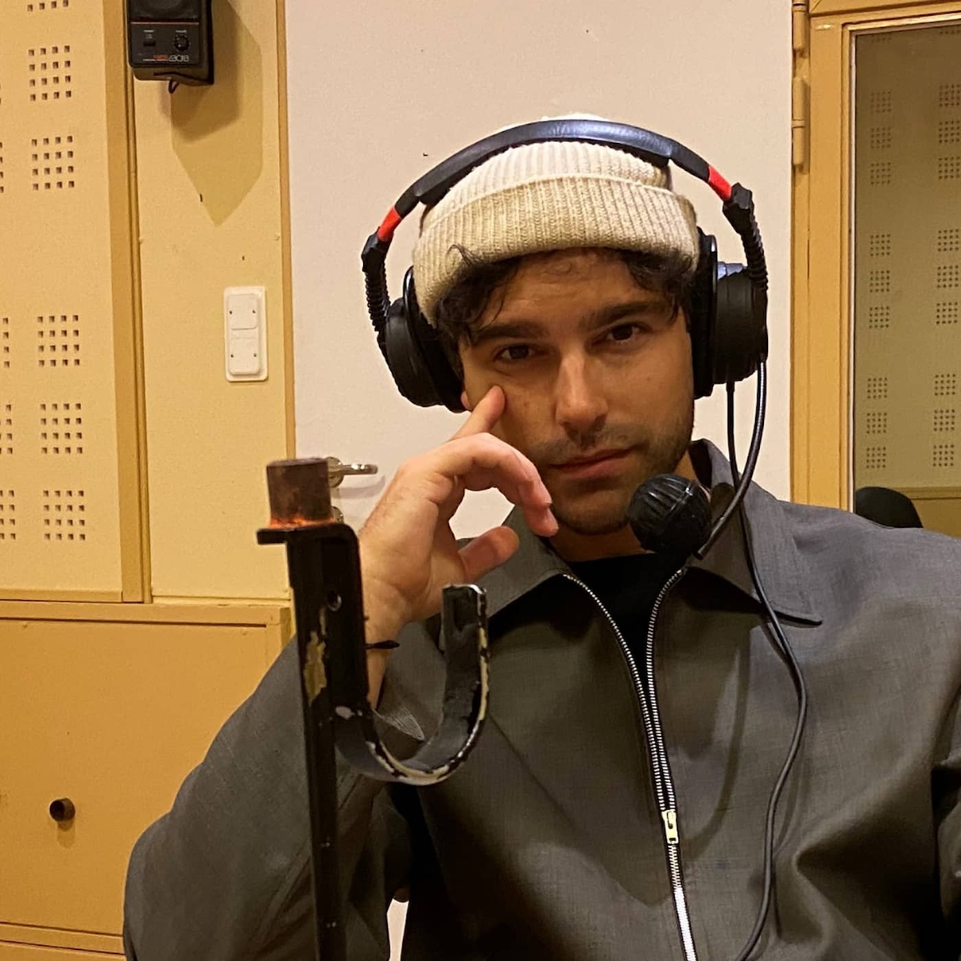 Eric Saade: Att skriva musik är som tortyr artwork
