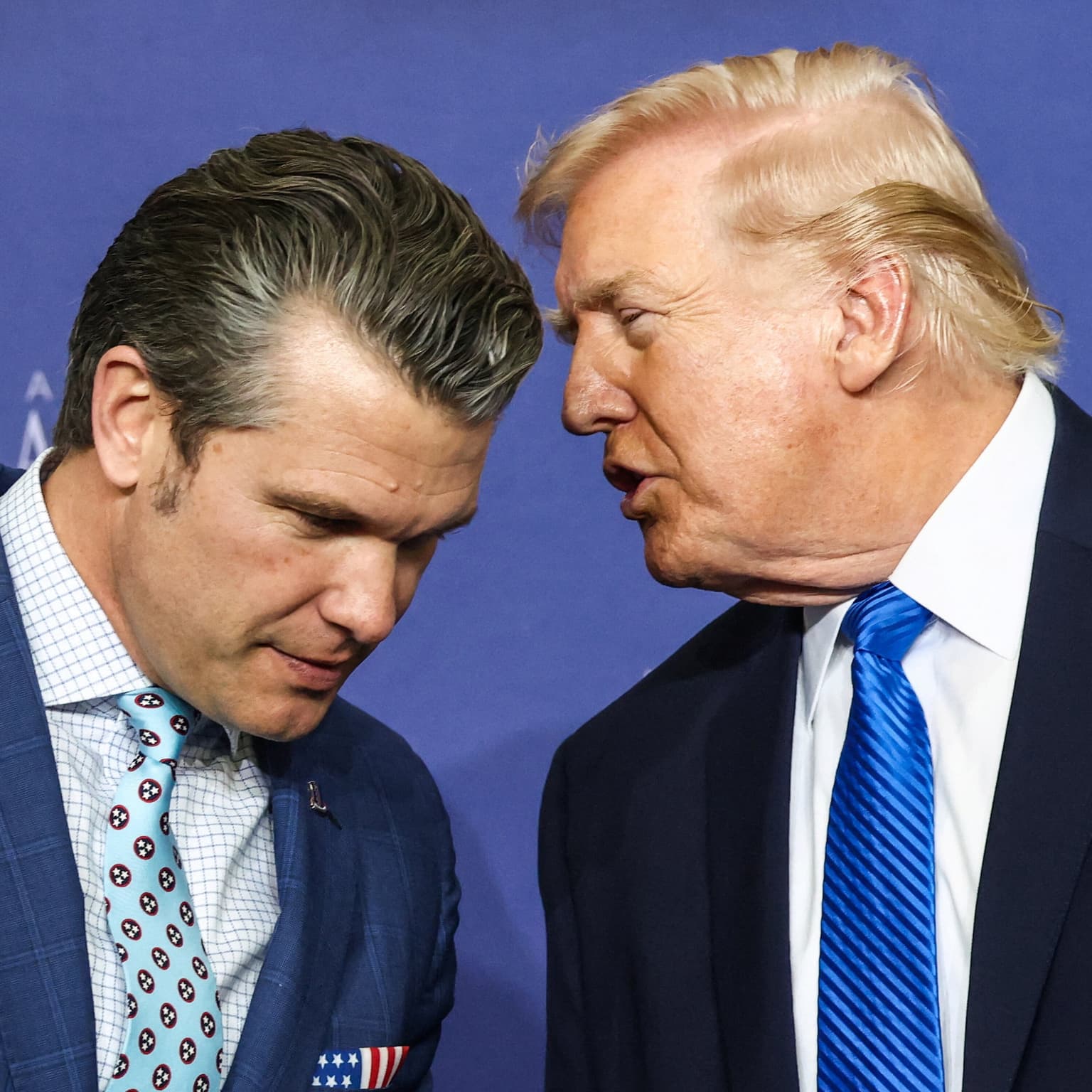 Har Trump dødskysset Hegseth? artwork