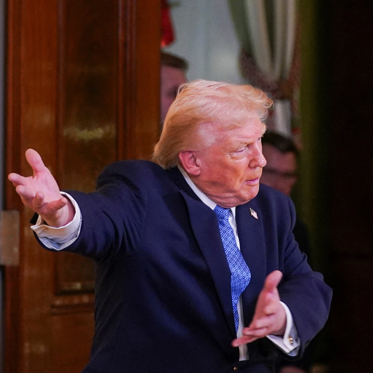 Trump ligner alkoholiker artwork