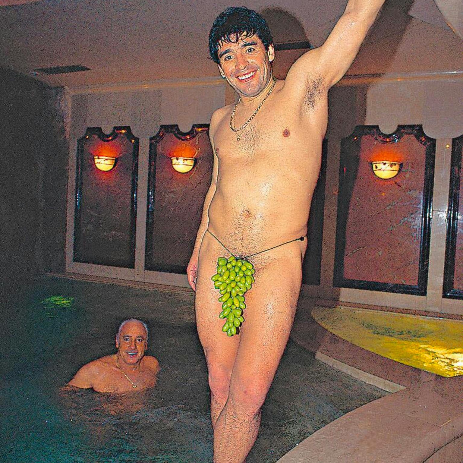 Diego Maradona and Napoli: mafia pacts and benders at the Vatican artwork