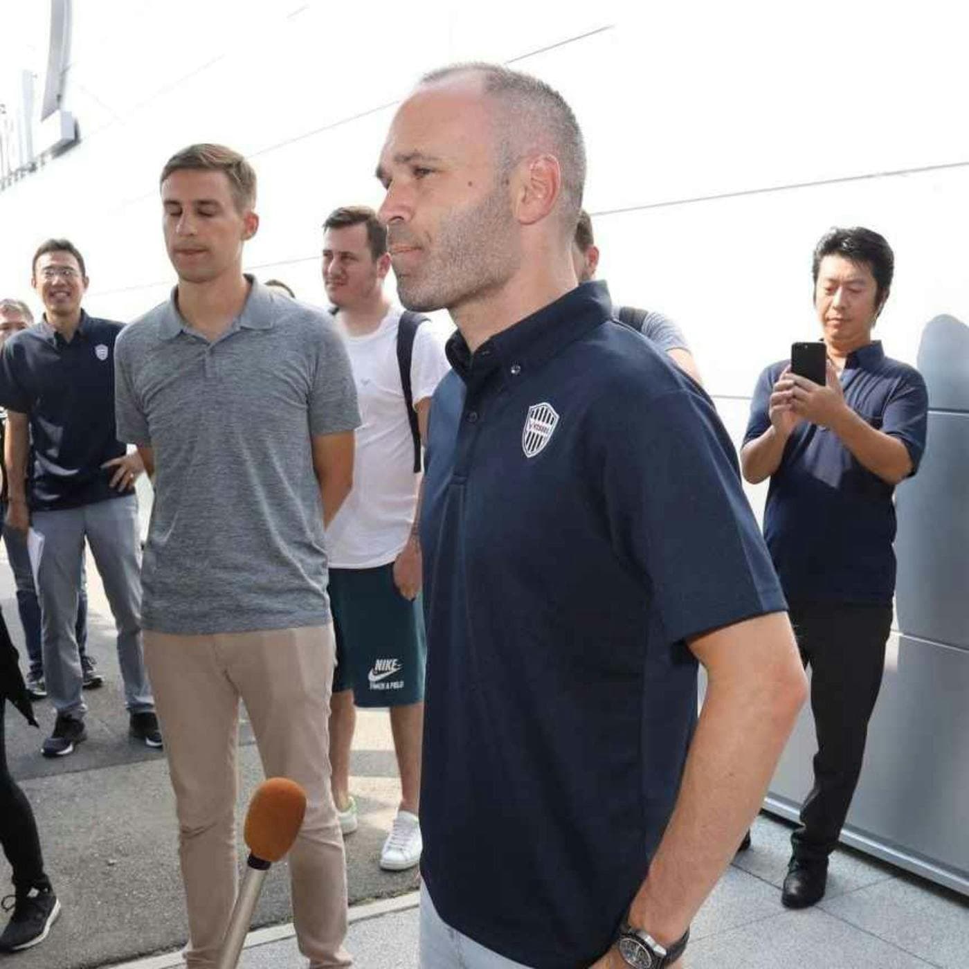 Iniesta’s secret gun smuggling plot artwork