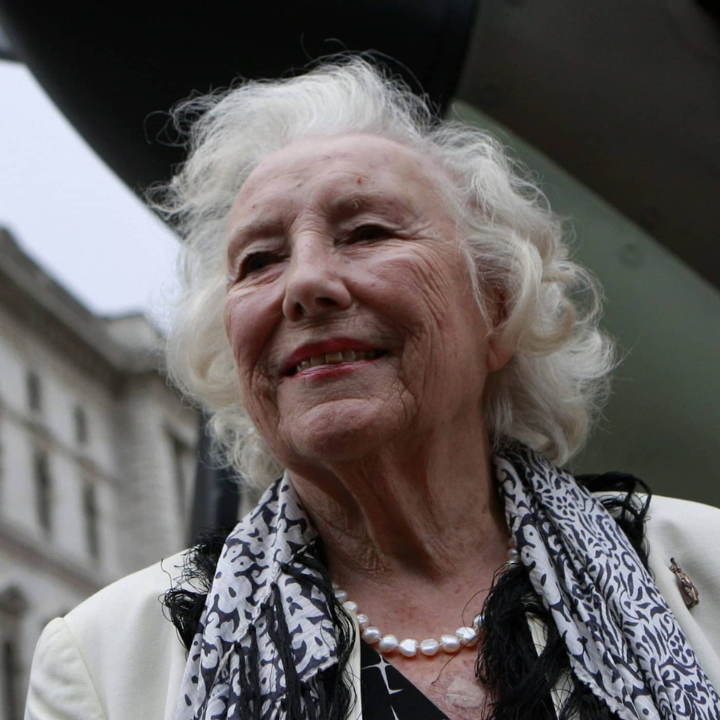 Om Vera Lynn artwork