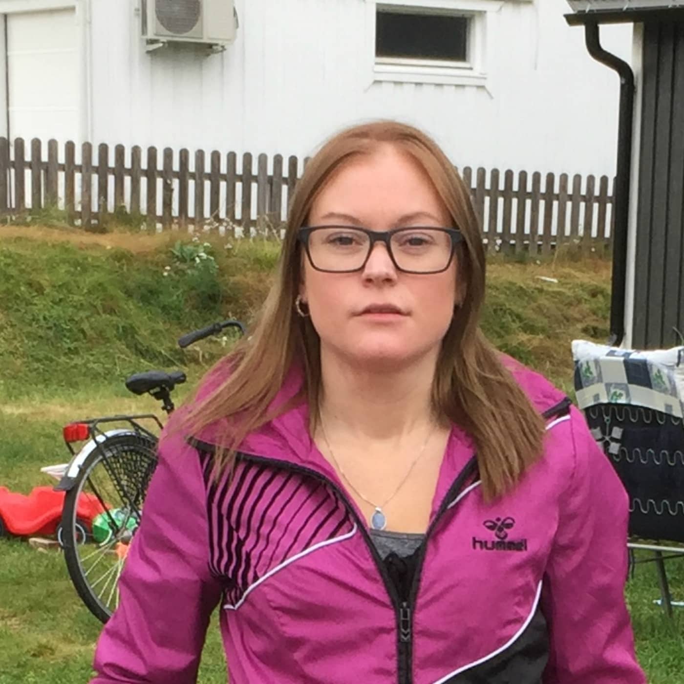 Riskerar drunkna inifrån: "Har inte tid att dö" artwork