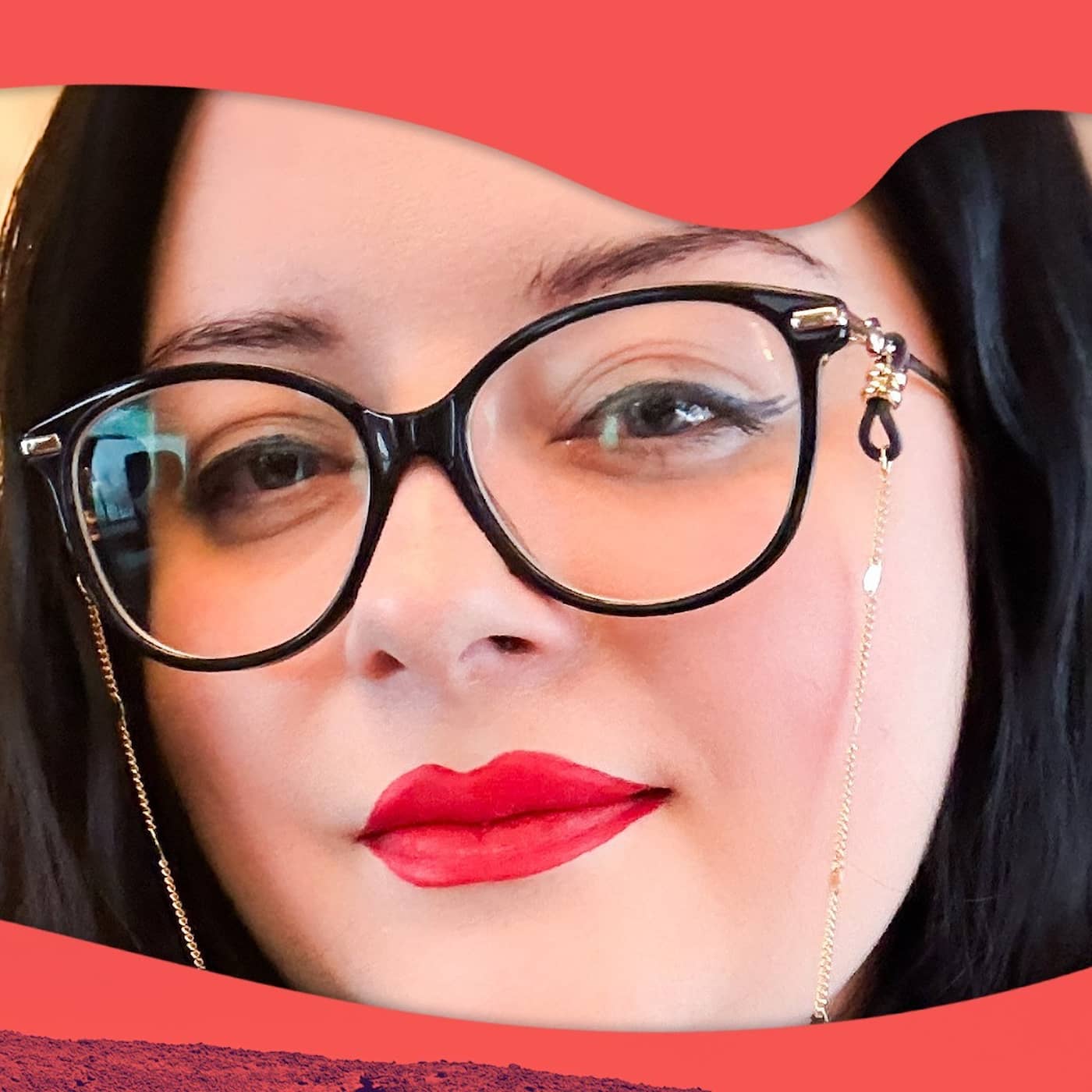 Julia trodde hon styrde ubåtar – med ett chip i nacken artwork
