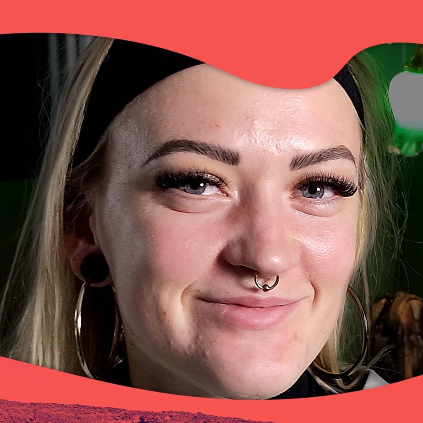 Kammi började sälja nakenbilder – hennes mamma också artwork