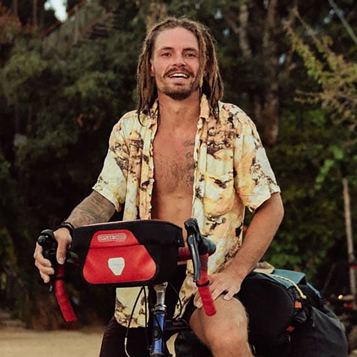 E1:3. Den yderste grænse live på The Adventure Festival: Mikkel Dal Hende jager gode historier i Cape Town artwork