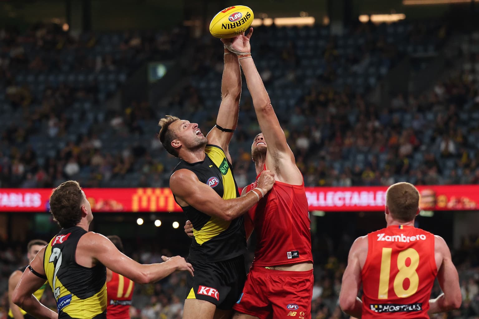 AFL Sunday: Maybe it's just Dimma that doesn't like Docklands artwork