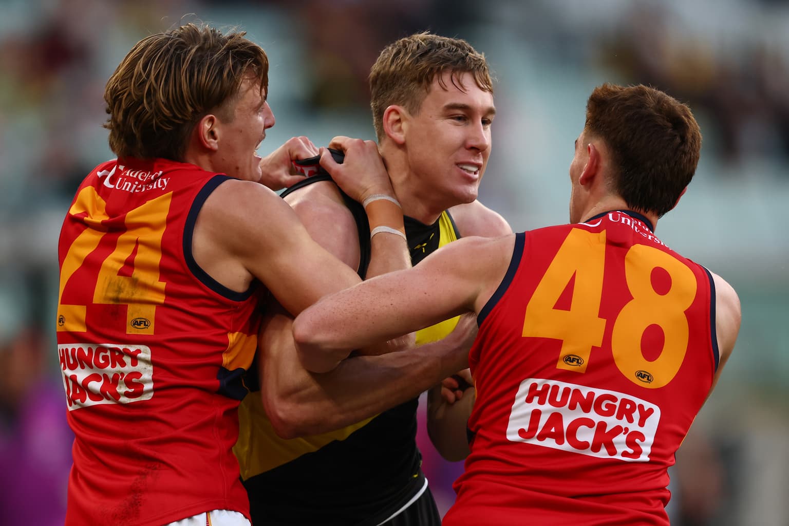 Lynch's long ban, ump bumps and club's injury stock take artwork