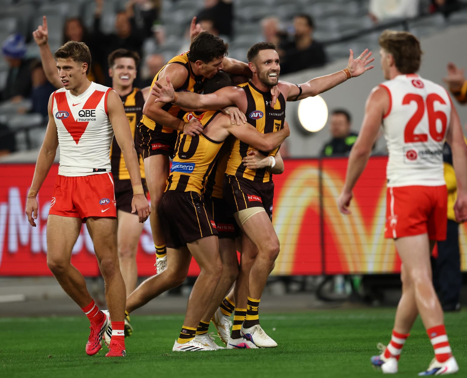 Why Gunston's Hawks overran the Swans and price tag pressure artwork