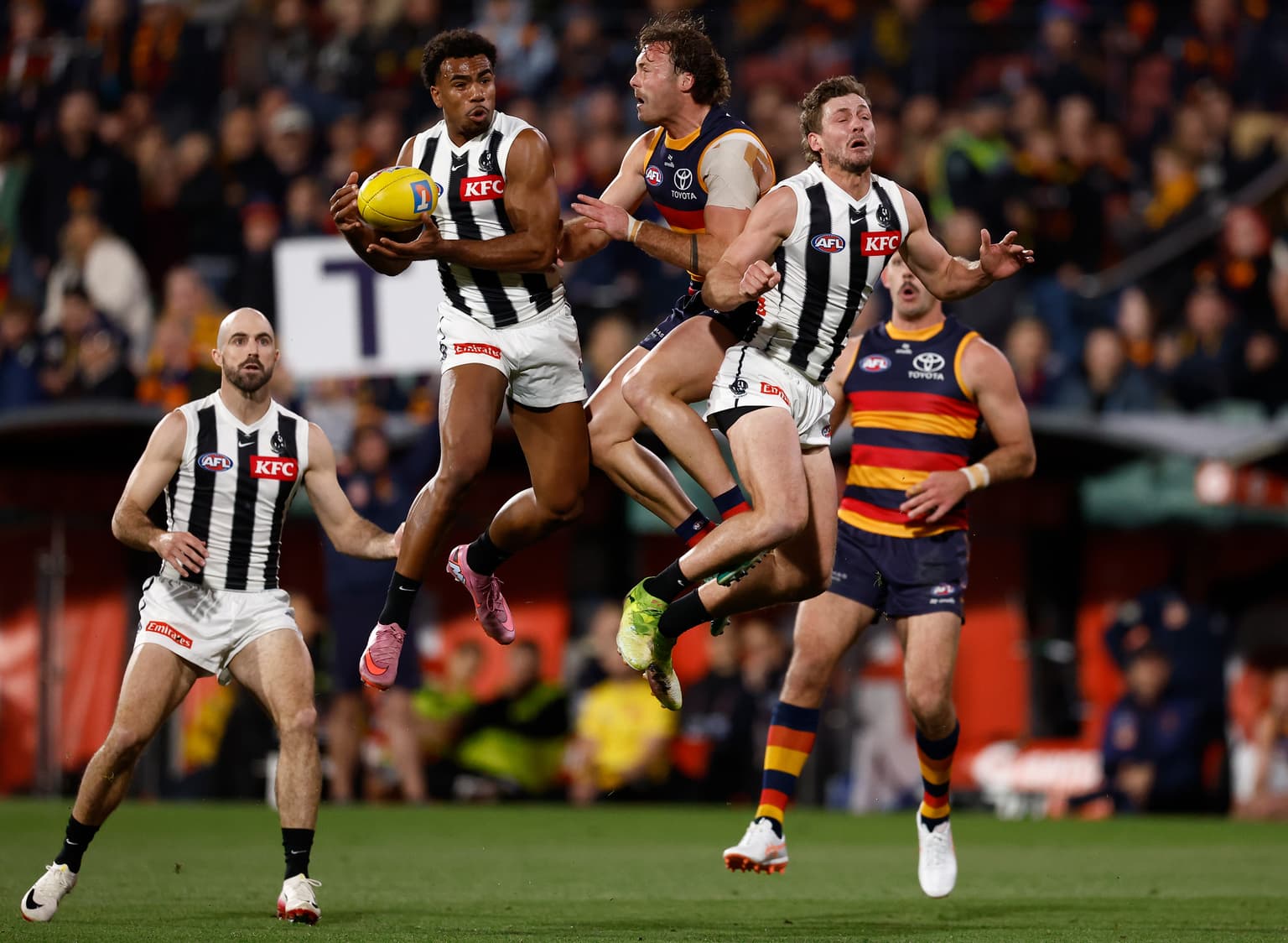 'It's a shocking look for the game' Adelaide crowd boos Quaynor artwork